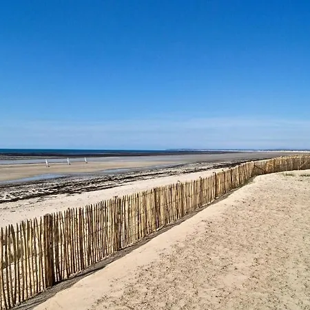 Bretteville-sur-ay Sleeps 6 Semesterbostad Bretteville-sur-Ay